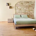 فندق مبيت وإفطار Cale كاغلي